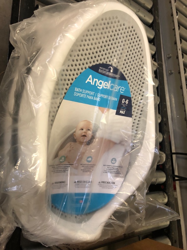 Photo 1 of Angelcare Baby Bath Support - Gray