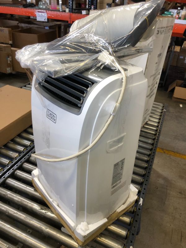 Photo 2 of BLACK+DECKER BPACT12WT Large Spaces Portable Air Conditioner, 12,000 BTU, White, HEAVILY USED, SCRATCHES/SCUFFED, MISSING REMOTE. 
