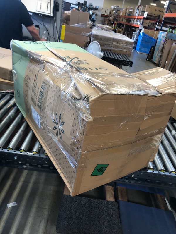 Photo 1 of ZINUS 12 Inch Green Tea Cooling Gel Memory Foam Mattress / Cooling Gel Foam / Pressure Relieving / CertiPUR-US Certified / Bed-in-a-Box, Queen