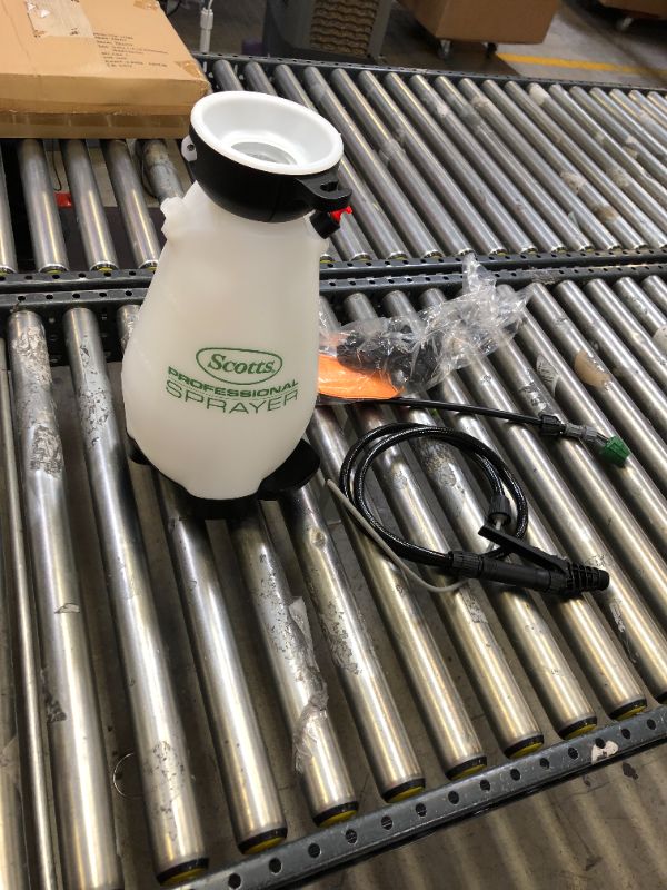 Photo 2 of Scotts 190567 Lithium-Ion Battery Powered Pump Zero Technology Sprayer, 2-Gallon
