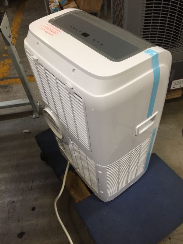 Photo 5 of BLACK+DECKER 8,000 BTU DOE (14,000 BTU ASHRAE) Portable Air Conditioner with Remote Control, White, CRACKED IN BACK. UNIT ONLY. 