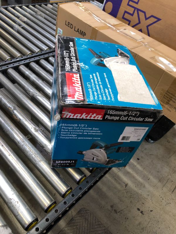 Photo 1 of Makita SP6000J 6-1/2-Inch Plunge Circular Saw
