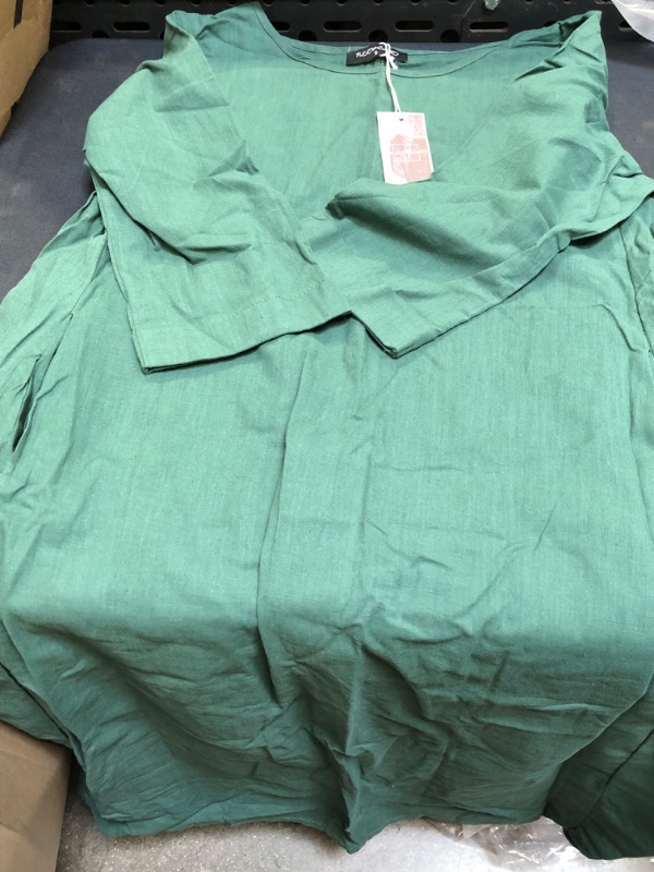 Photo 3 of WOMENS GREEN DRESS XL LONG SLEEVE