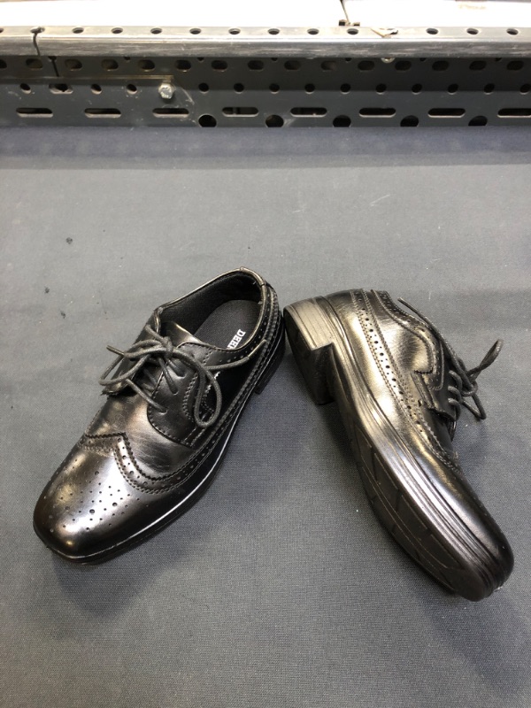 Photo 1 of Generic Black Child's Dress Shoes, Size 31