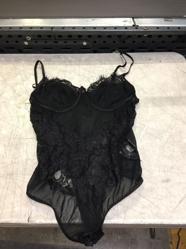 Photo 1 of Women's black lace size 2xl 