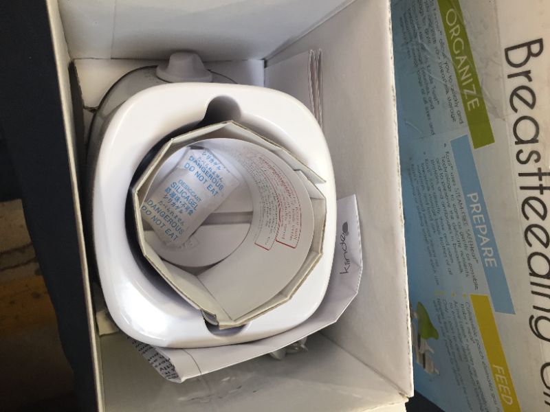 Photo 1 of Kiinde TG-N-001-NA Twist Breastfeeding Gift Set
