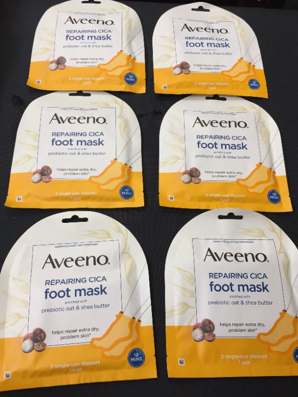 Photo 3 of Aveeno Repairing Cica FOOT Mask With Prebiotic Oat and Shea Butter, 6 Count
