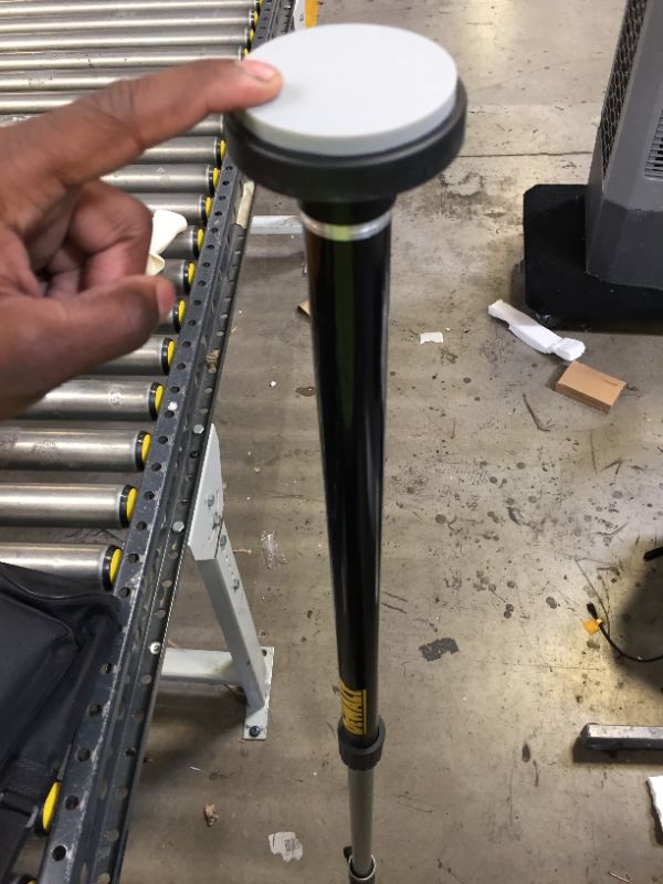 Photo 4 of Dewalt 1/4 In. X 20 Thread Laser Mounting Pole Dw0882 New----missing all accessories