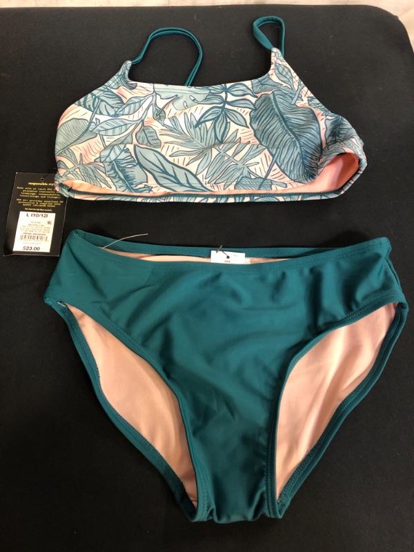 Photo 2 of Girs' Pam Print Ong Seeve Cropped 3pc Bikini Set - Art Cass™
 SIZE L 10/12