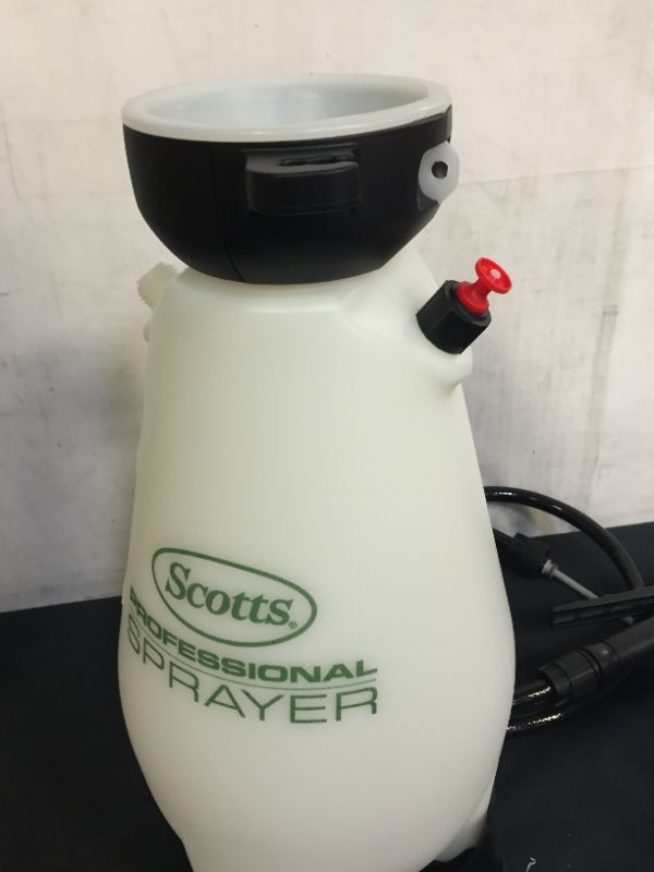 Photo 4 of 2 Gal. Lithium-Ion Powered Professional Sprayer