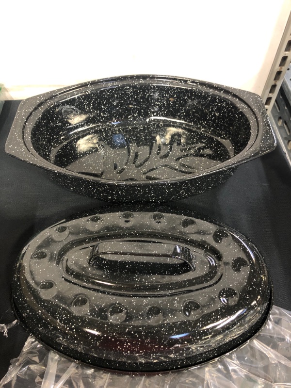 Photo 1 of BAKING DISH WITH LID SIZE 13"X 8"X 3"