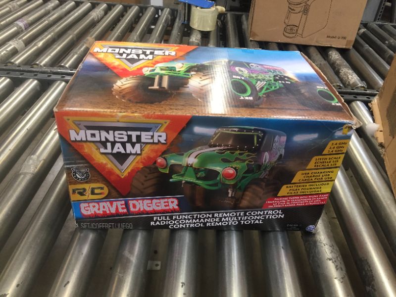 Photo 2 of Monster Jam, Official Grave Digger Remote Control Truck 1:15 Scale, 2.4GHz