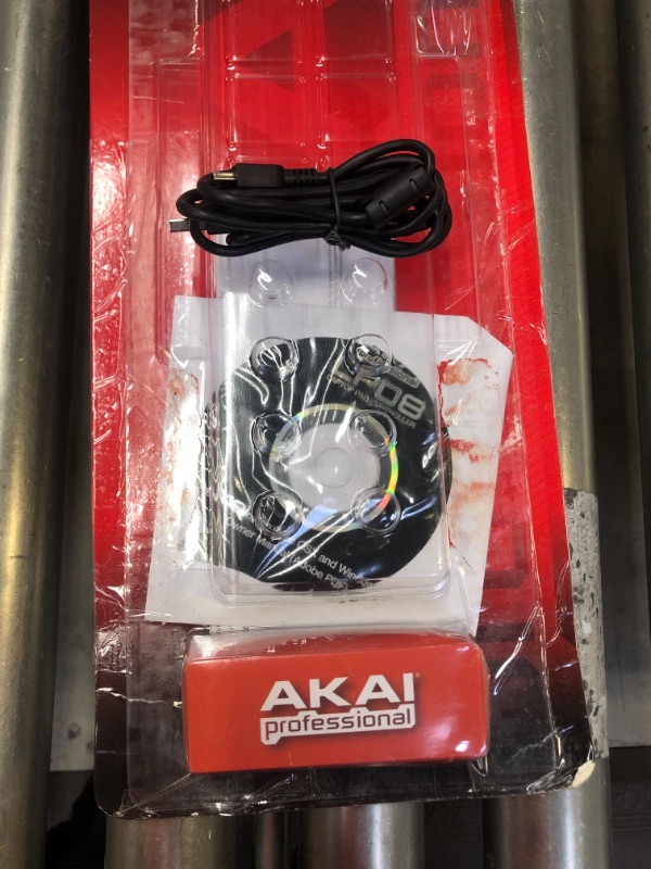 Photo 5 of Akai LPD8 Laptop 8-Pad USB Midi Controller
