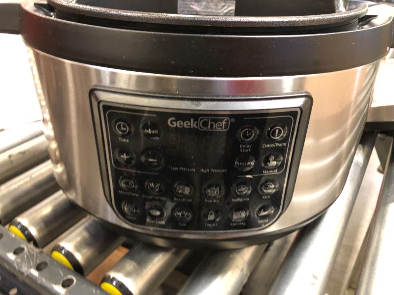 Photo 5 of Geek Chef 8 Qt 12-in-i Multiuse Programmable Electric Pressure Cooker Oval, Slow Cooker, Rice Cooker, Steamer, Sauté, Yogurt Maker and Warmer, Non-Stick Pot Has Cool-Touch Handles, EZ-Lock (GP80Plus)
used / dirty