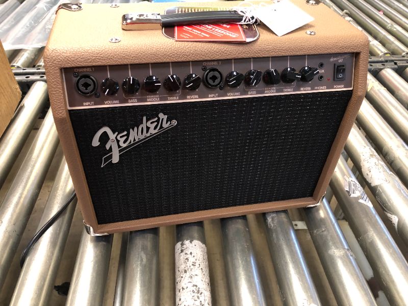 Photo 2 of Fender Acoustasonic 40 Acoustic Guitar Amplifier
