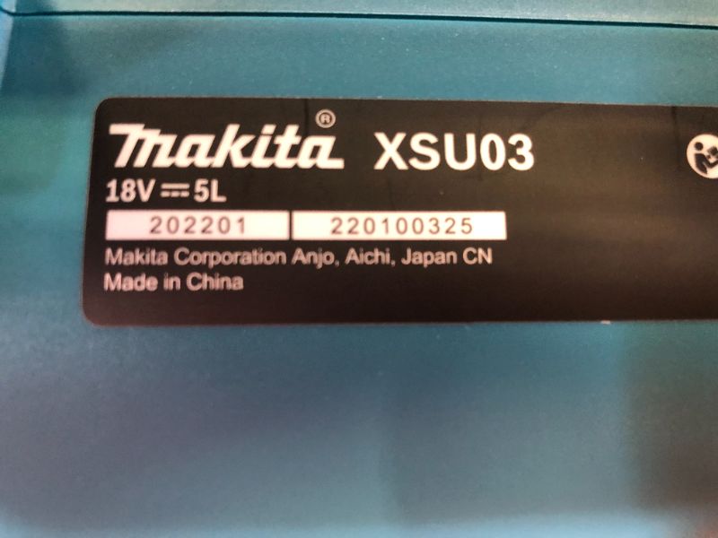 Photo 6 of Makita XSU03Z 18V LXT® Lithium-Ion Cordless 1.3 Gallon Sprayer, Tool Only
