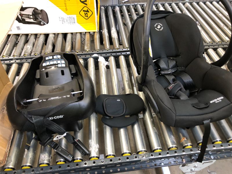 Photo 2 of Maxi-Cosi Mico 30 Infant Car Seat, Midnight Black - Purecosi
