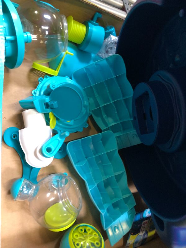 Photo 2 of Little Tikes FOAMO 3-in-1 Water Table with Play Accessories. missing parts, scratches and scuffs on item, box packaging damaged
