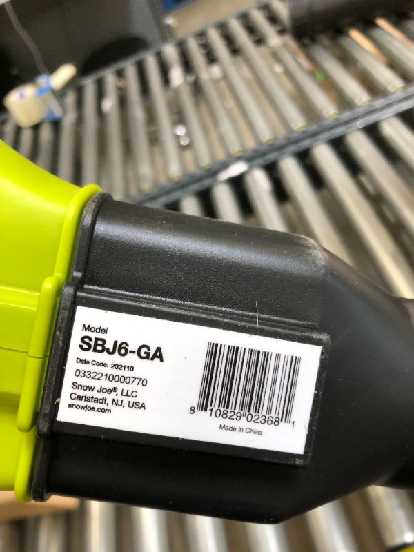 Photo 9 of Sun Joe SBJ606E-GA-SJG 14-Amp 250MPH 4-in-1 Electric Blower/Vacuum/Mulcher/Gutter Cleaner, Green
