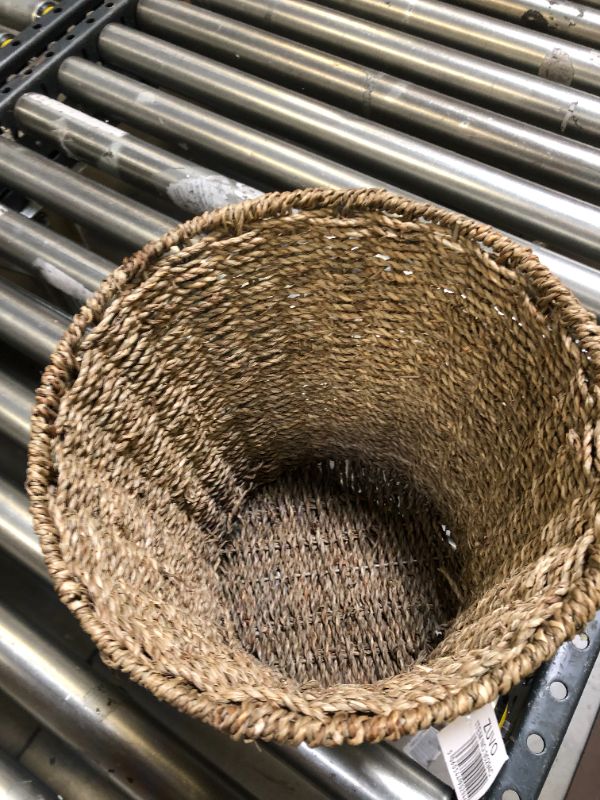 Photo 1 of basket