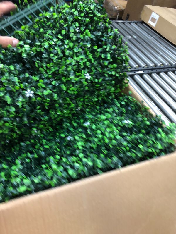 Photo 2 of artifical boxwood hedge 12pack 20"x20"