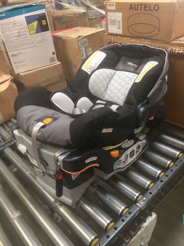 Photo 4 of Chicco KeyFit 30 Infant Car Seat, Orion