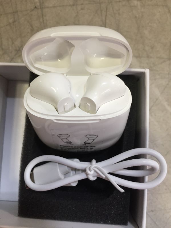 Photo 1 of TRUE WIRELESS EARBUDS WHITE