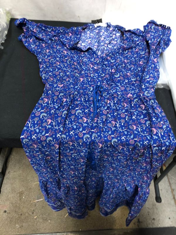 Photo 1 of WOMEN'S SHORT SLEEVE DRESS SIZE SMALL 4/6