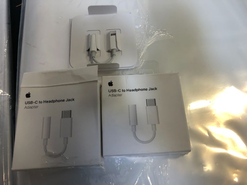 Photo 2 of Apple USB-C to 3.5 mm Headphone Jack Adapter PACK OF 2
