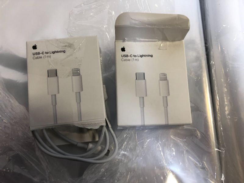 Photo 2 of Apple USB-C to Lightning Cable (1 m) PACK OF 2
