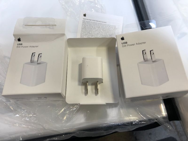 Photo 2 of Apple 5W USB Power Adapter PACK OF 2
