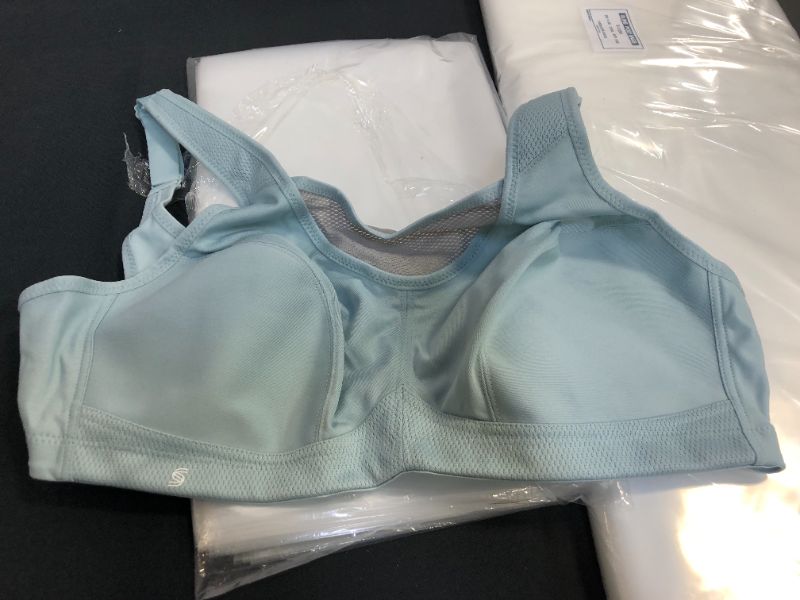 Photo 1 of WOMEN'S BRA SIZE 40C