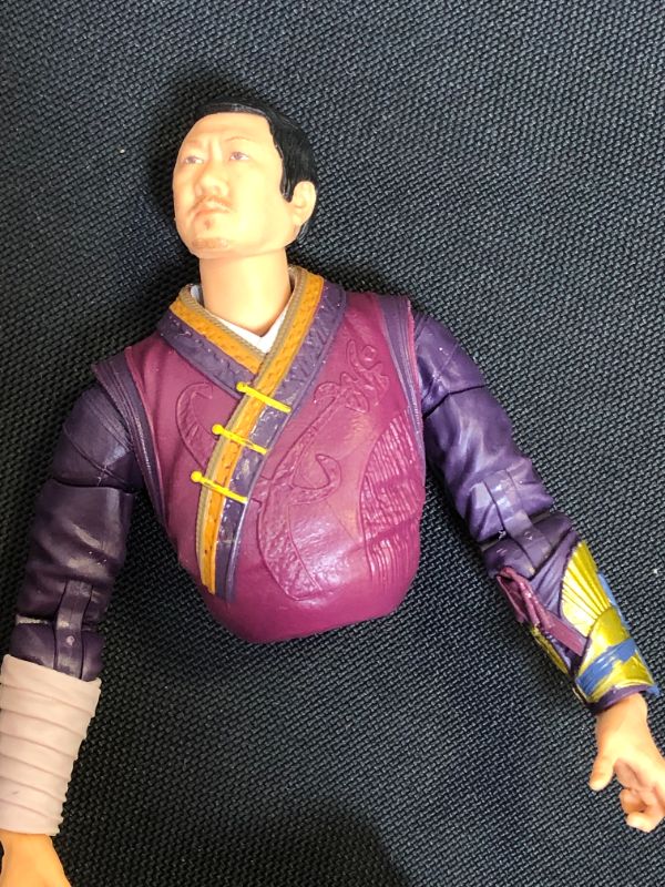 Photo 6 of Marvel Legends Series Doctor Strange in The Multiverse of Madness 6-inch Collectible Wong Cinematic Universe Action Figure Toy, 4 Accessories and 1 Build-A-Figure Part BROKEN APART
