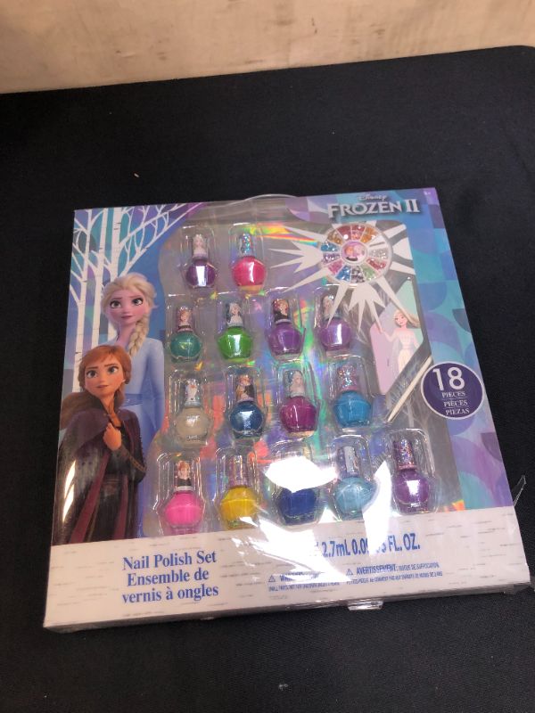 Photo 2 of Disney Frozen 2 - Townley Girl Non-Toxic Peel-Off Nail Polish Set with Glittery and Opaque Colors with Nail Gems for Girls Kids Ages 3+, Perfect for Parties, Sleepovers and Makeovers, 18 Pcs
PACKAGING IS DAMAGED 