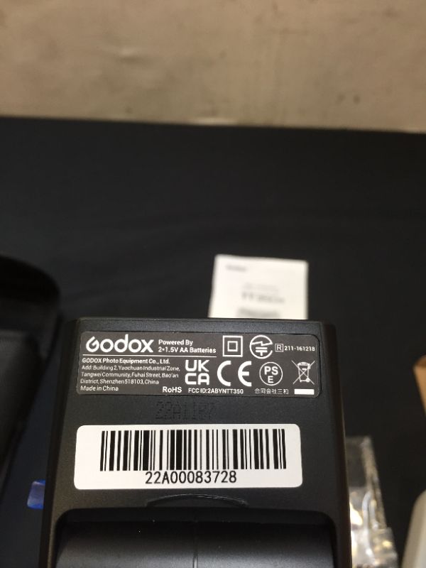Photo 1 of Godox TT350S 2.4G TTL Speedlite Flash Sony Mirrorless Cameras - GN36 HSS(Max.1/8000s) 0.1-2.2s Recycle Time 210 Full Power Flashes 22 Steps Power Output(1/1-1/128) 24-105mm Auto/Manual Zooming … ---- MISSING PIECES