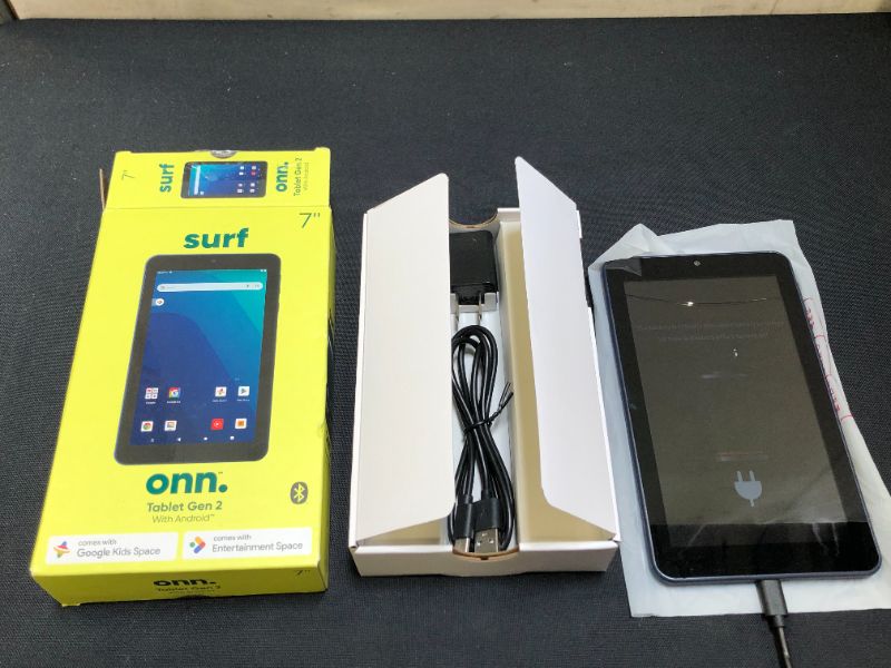 Photo 2 of onn. 7" Tablet, 16GB (2021 Model)
