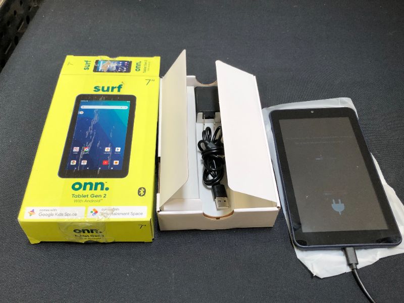 Photo 2 of onn. 7" Tablet, 16GB (2021 Model)
