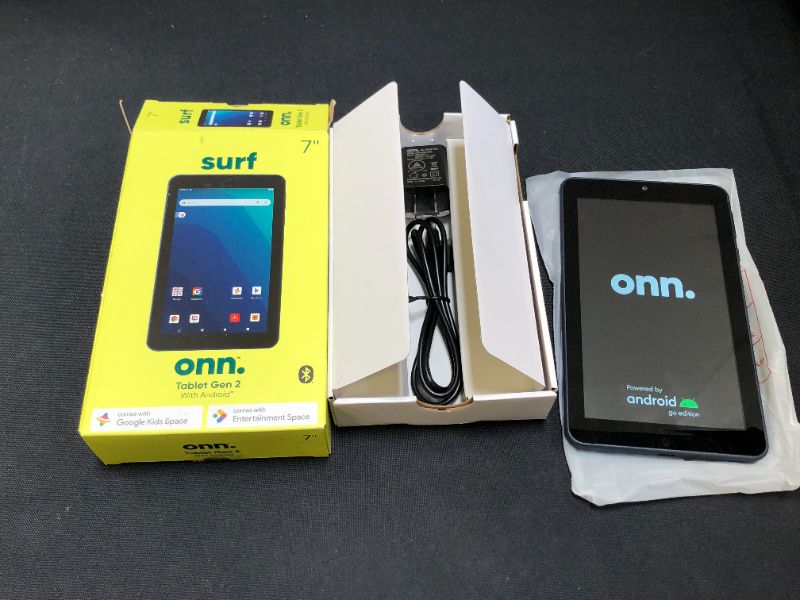 Photo 2 of onn. 7" Tablet, 16GB (2021 Model)
