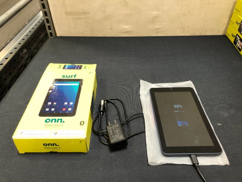 Photo 2 of onn. 7" Tablet, 16GB (2021 Model)
