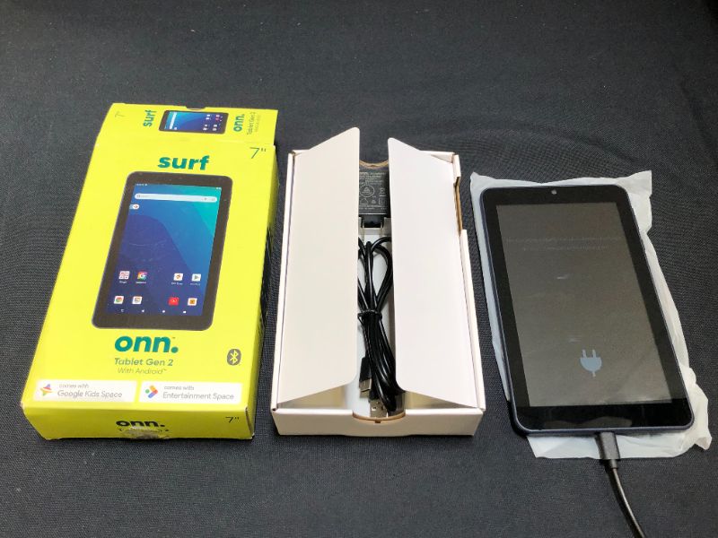 Photo 2 of onn. 7" Tablet, 16GB (2021 Model)
