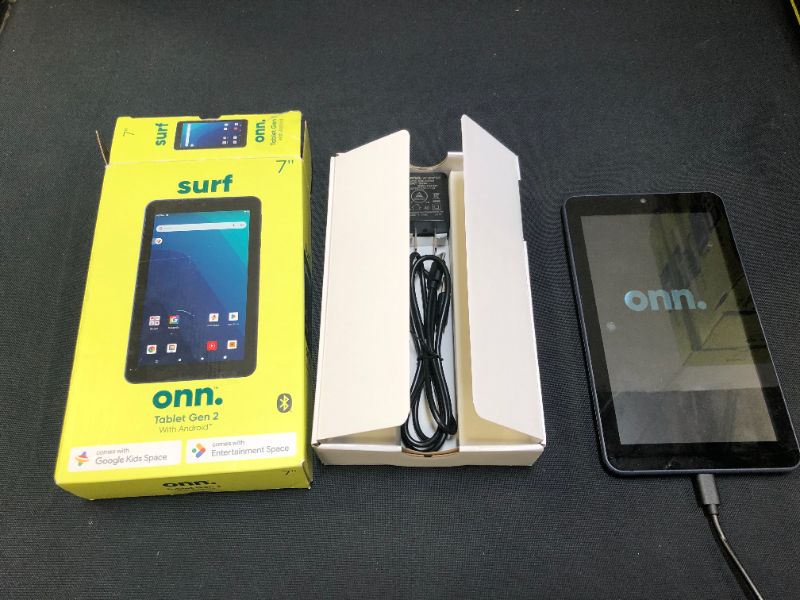 Photo 2 of onn. 7" Tablet, 16GB (2021 Model)
