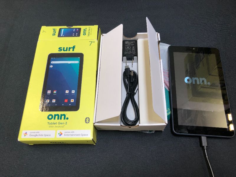 Photo 2 of onn. 7" Tablet, 16GB (2021 Model)
