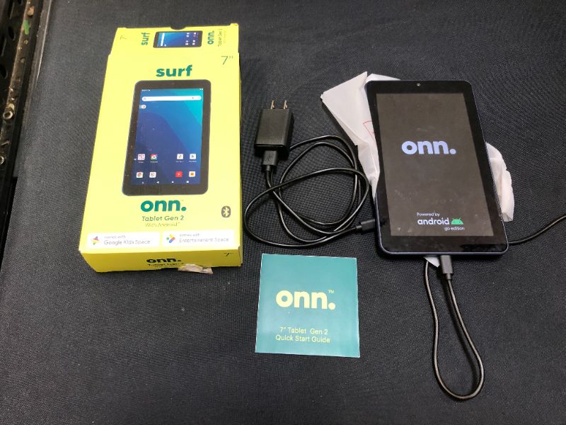 Photo 2 of onn. 7" Tablet, 16GB (2021 Model)
