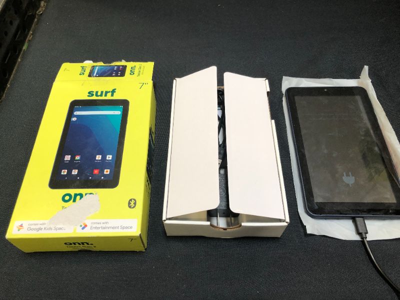 Photo 2 of onn. 7" Tablet, 16GB (2021 Model)
