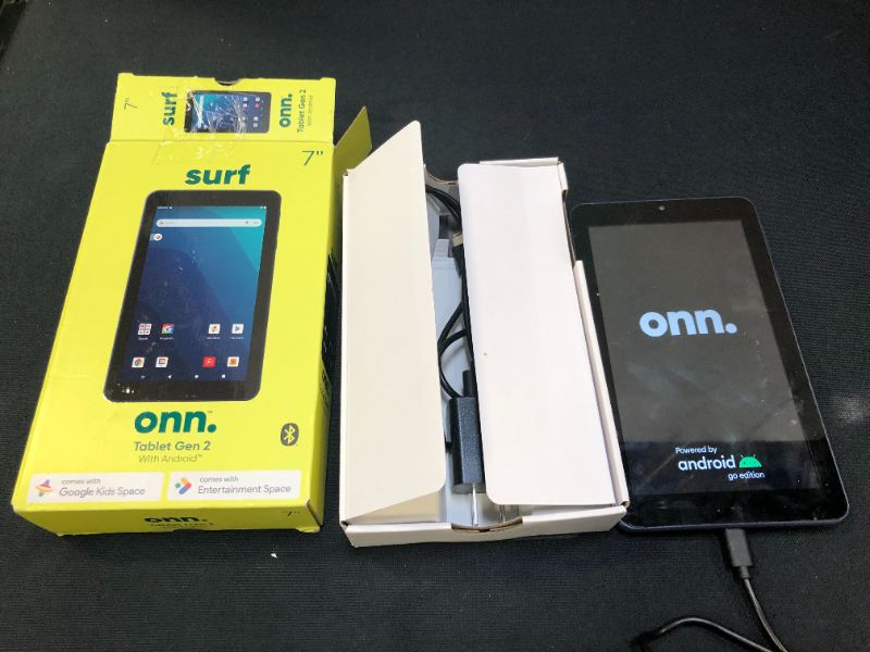 Photo 2 of onn. 7" Tablet, 16GB (2021 Model)
