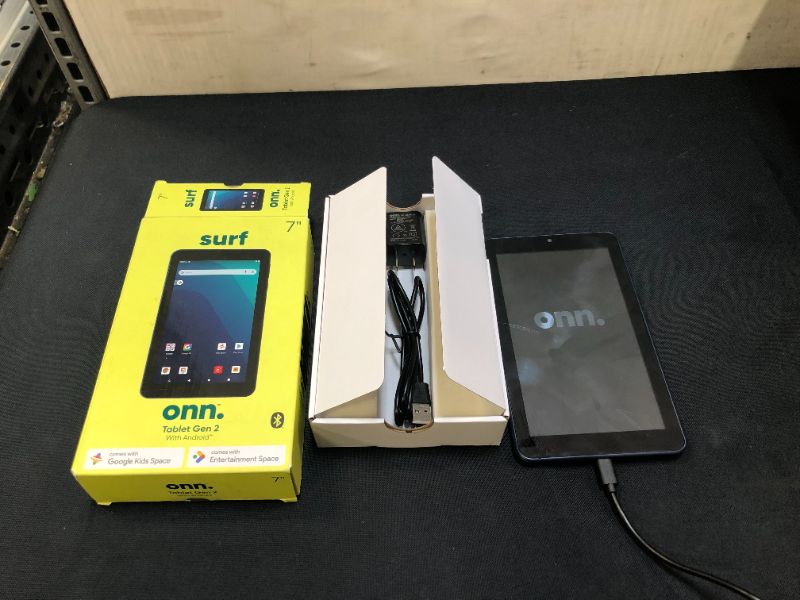 Photo 2 of onn. 7" Tablet, 16GB (2021 Model)
