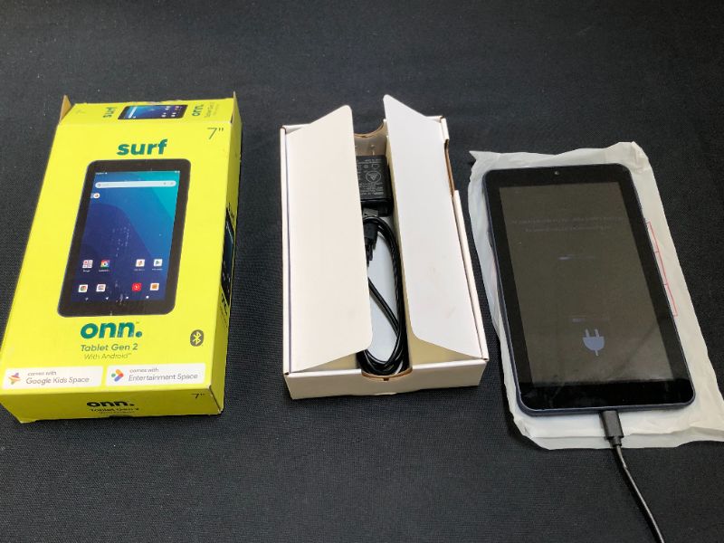 Photo 2 of onn. 7" Tablet, 16GB (2021 Model)
