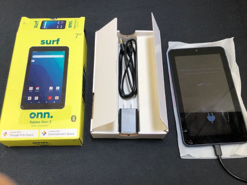 Photo 2 of onn. 7" Tablet, 16GB (2021 Model)
