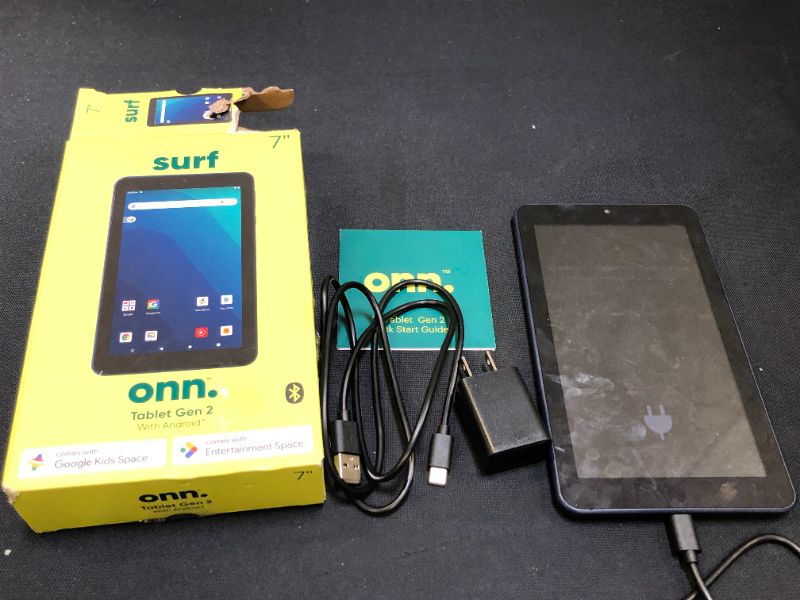 Photo 2 of onn. 7" Tablet, 16GB (2021 Model)
