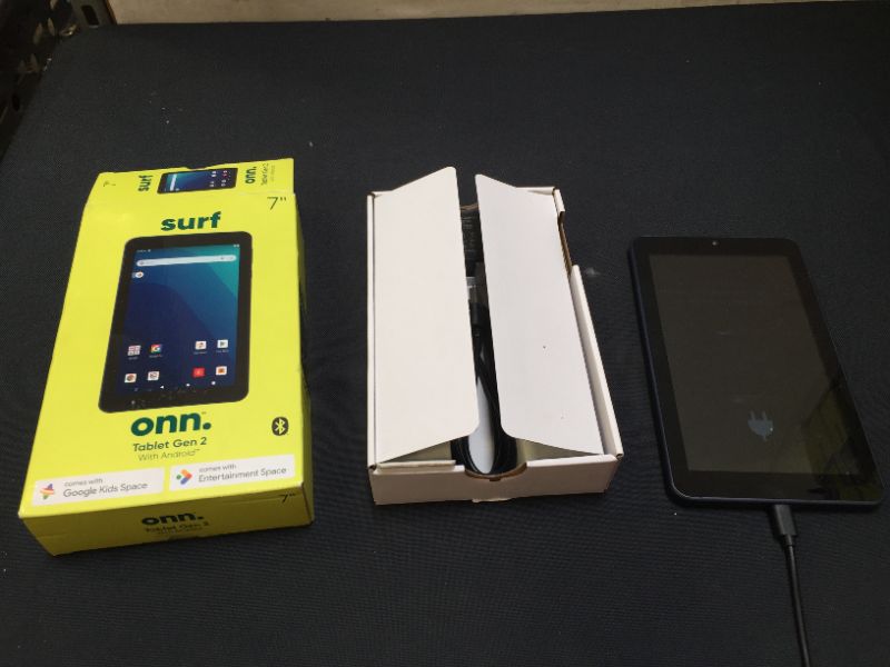 Photo 2 of onn. 7" Tablet, 16GB (2021 Model)
